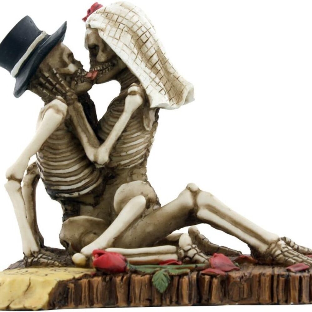 Love Never Dies Passionate Wedding Skeleton Couple Figurine, Resin Desk and Shel